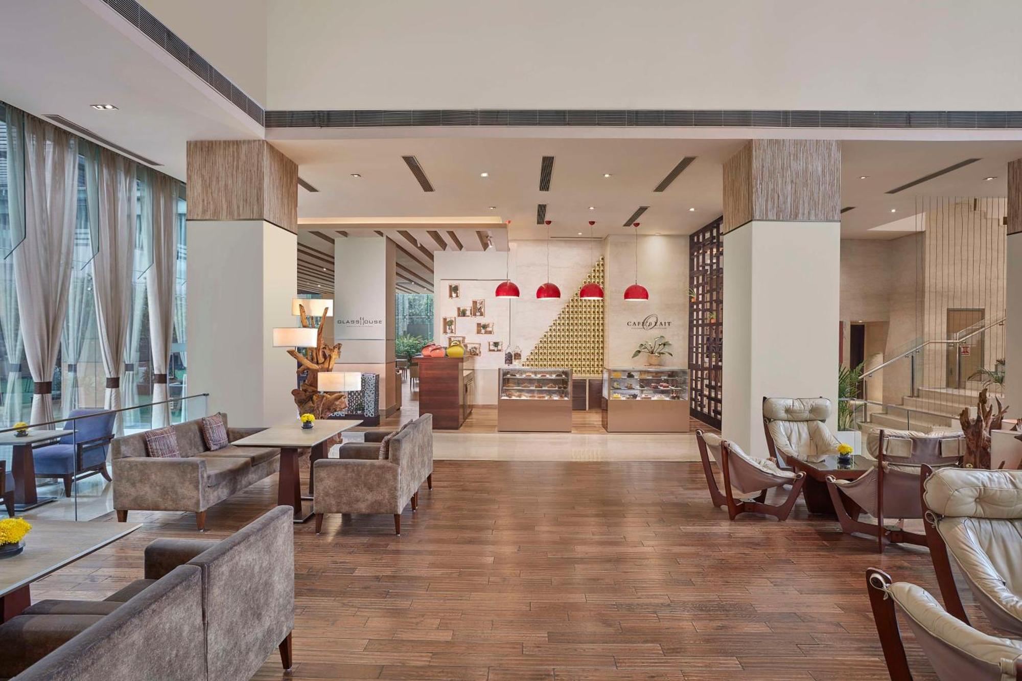 Doubletree By Hilton Gurugram Baani Square Hotel Gurgaon Buitenkant foto
